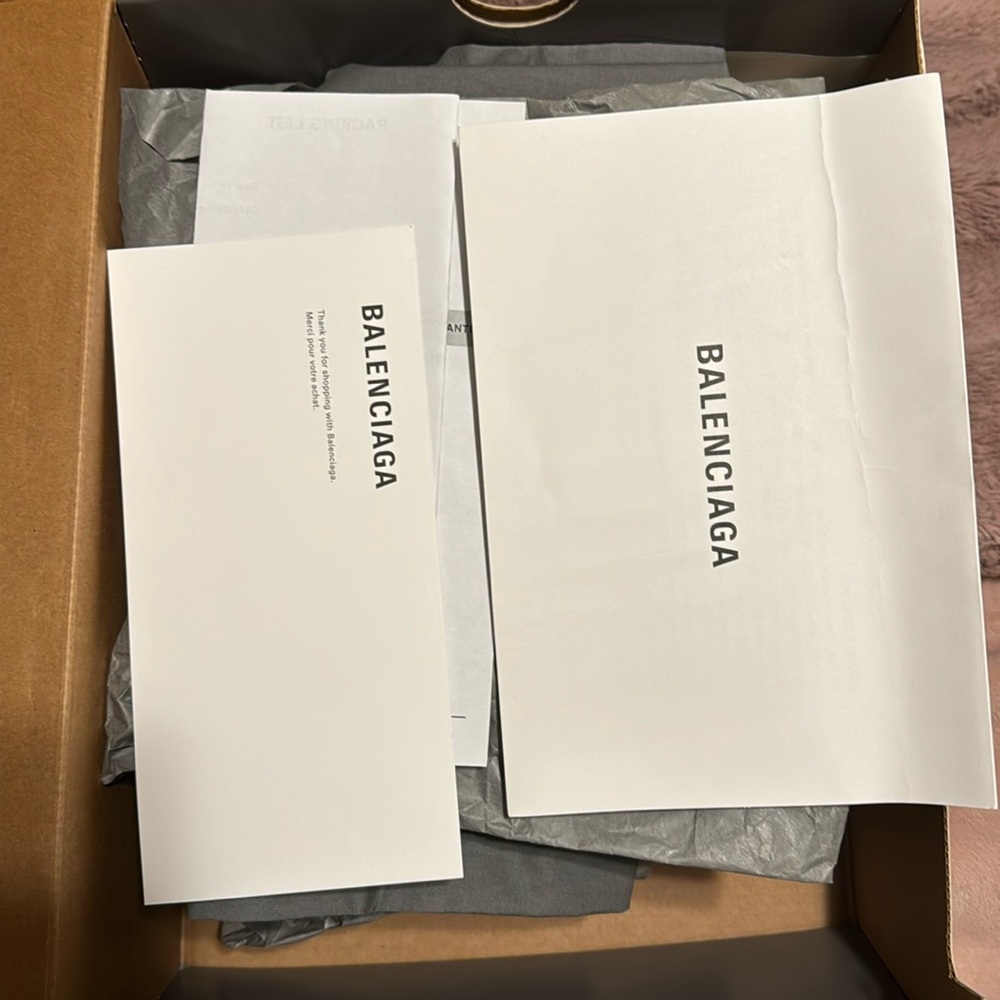Balenciaga sneakers size 6